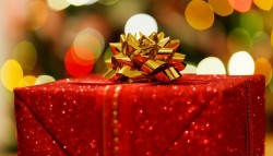 x-mas-gift-red-gold-250x143